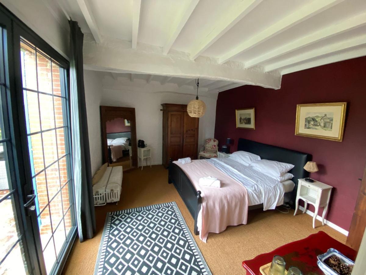 Domaine Du Tafiart Bed & Breakfast Sarron Exterior photo