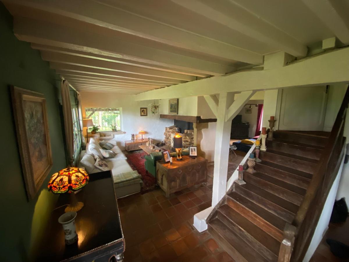 Domaine Du Tafiart Bed & Breakfast Sarron Exterior photo