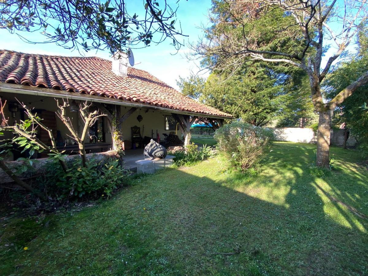 Domaine Du Tafiart Bed & Breakfast Sarron Exterior photo